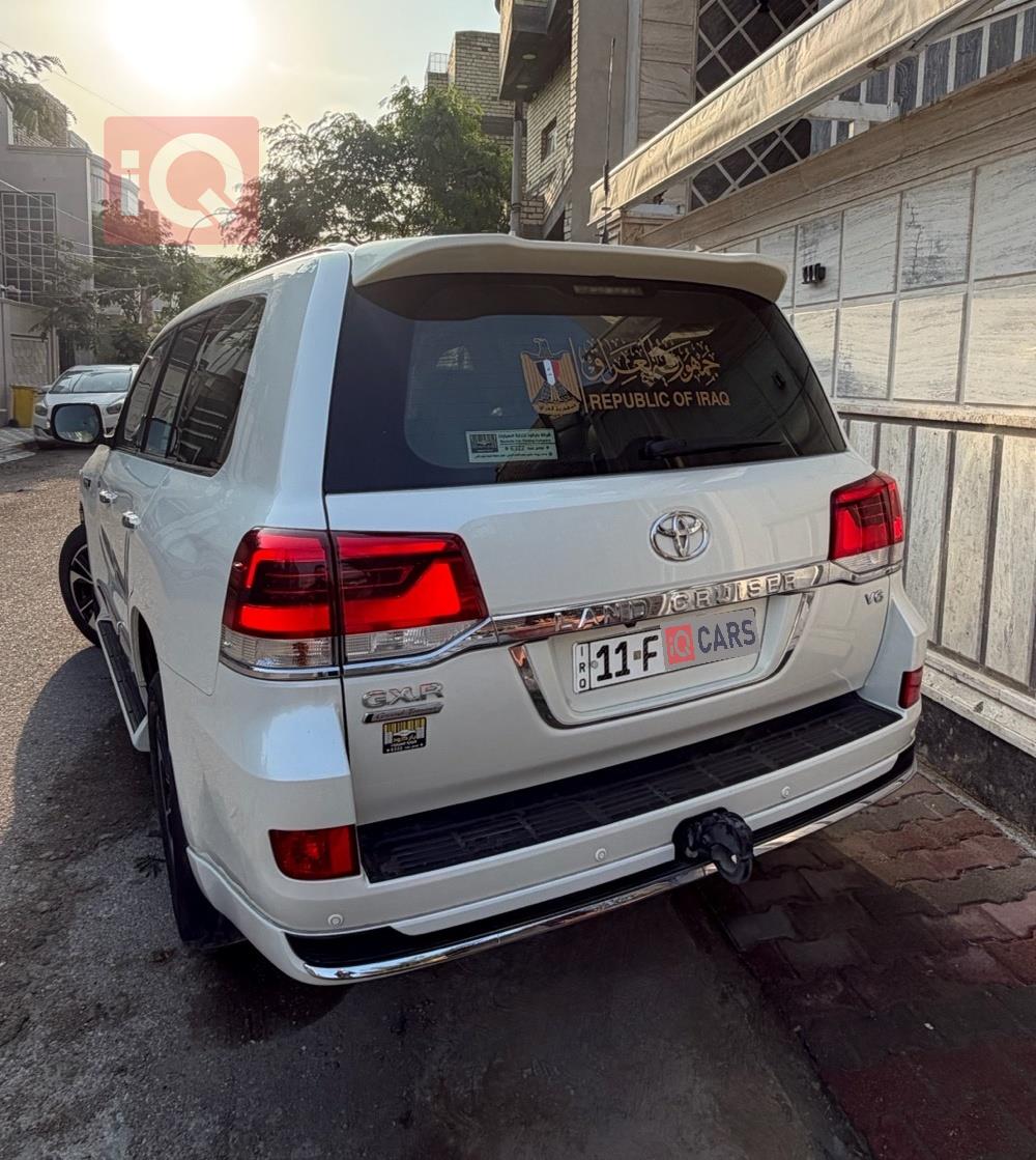 تويوتا لاندكروزر